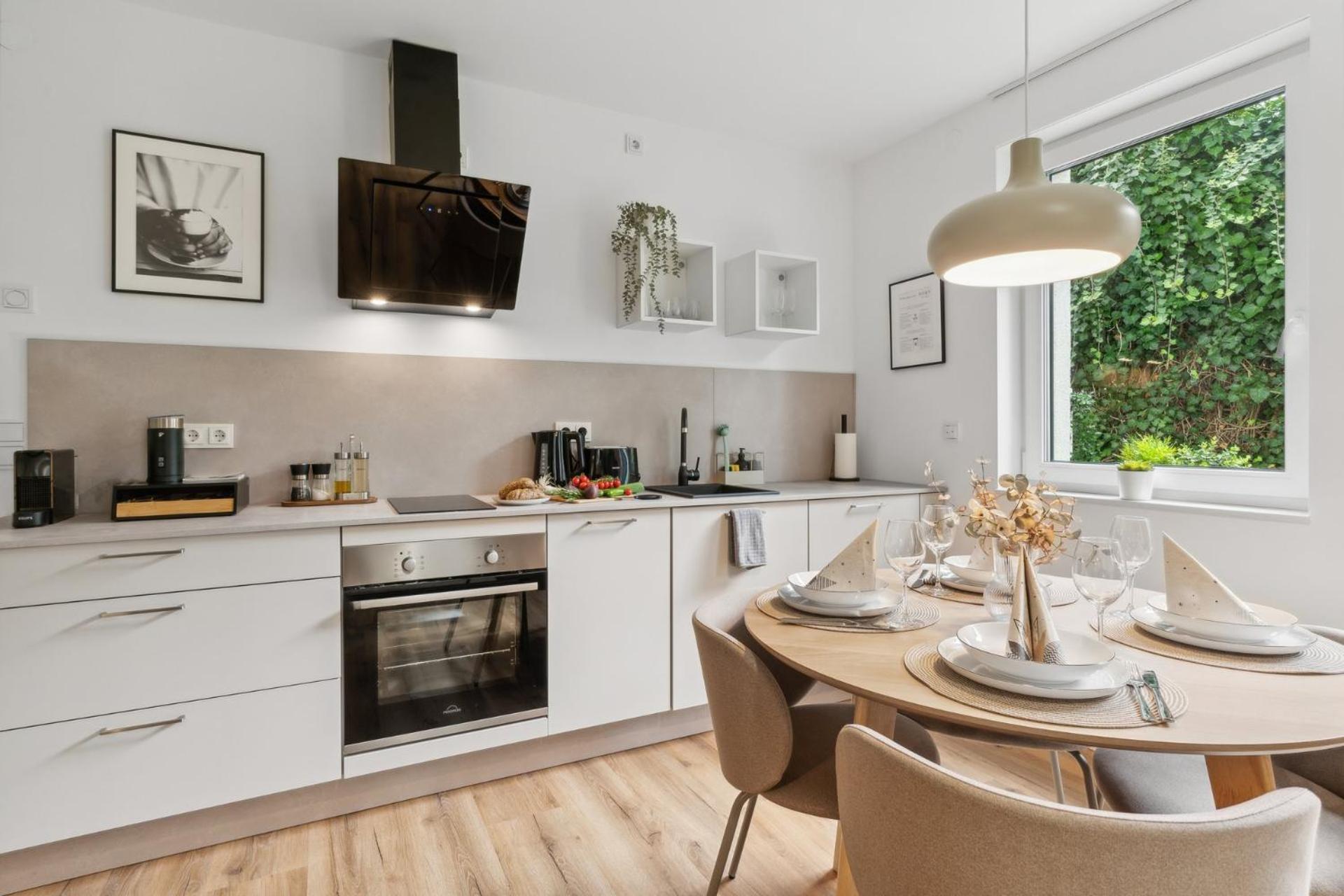 Zwei Apartments Fuer Bis Zu 8 Personen Zentral, Modern, Mit Terrasse & Balkon Bielefeld Luaran gambar