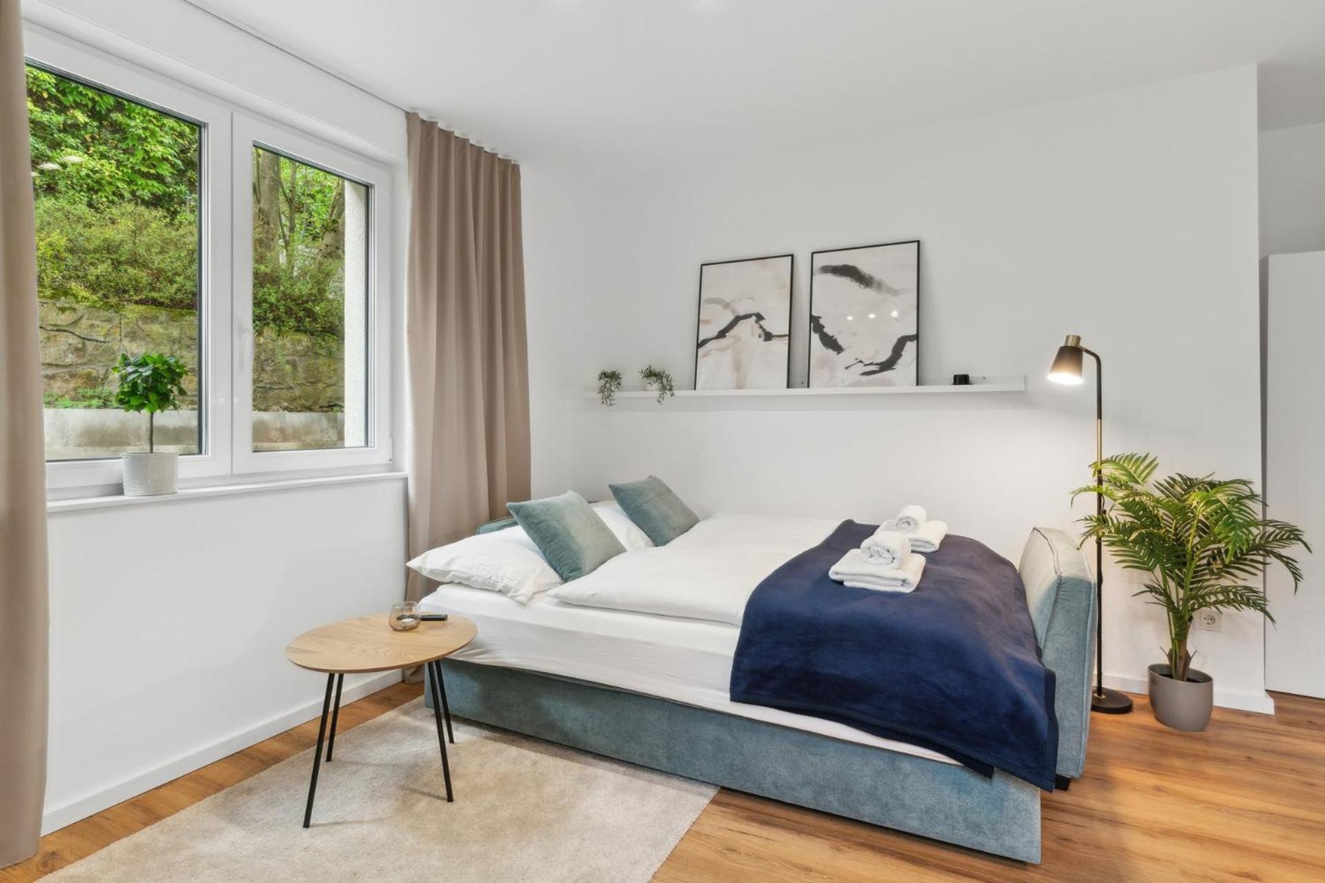 Zwei Apartments Fuer Bis Zu 8 Personen Zentral, Modern, Mit Terrasse & Balkon Bielefeld Luaran gambar