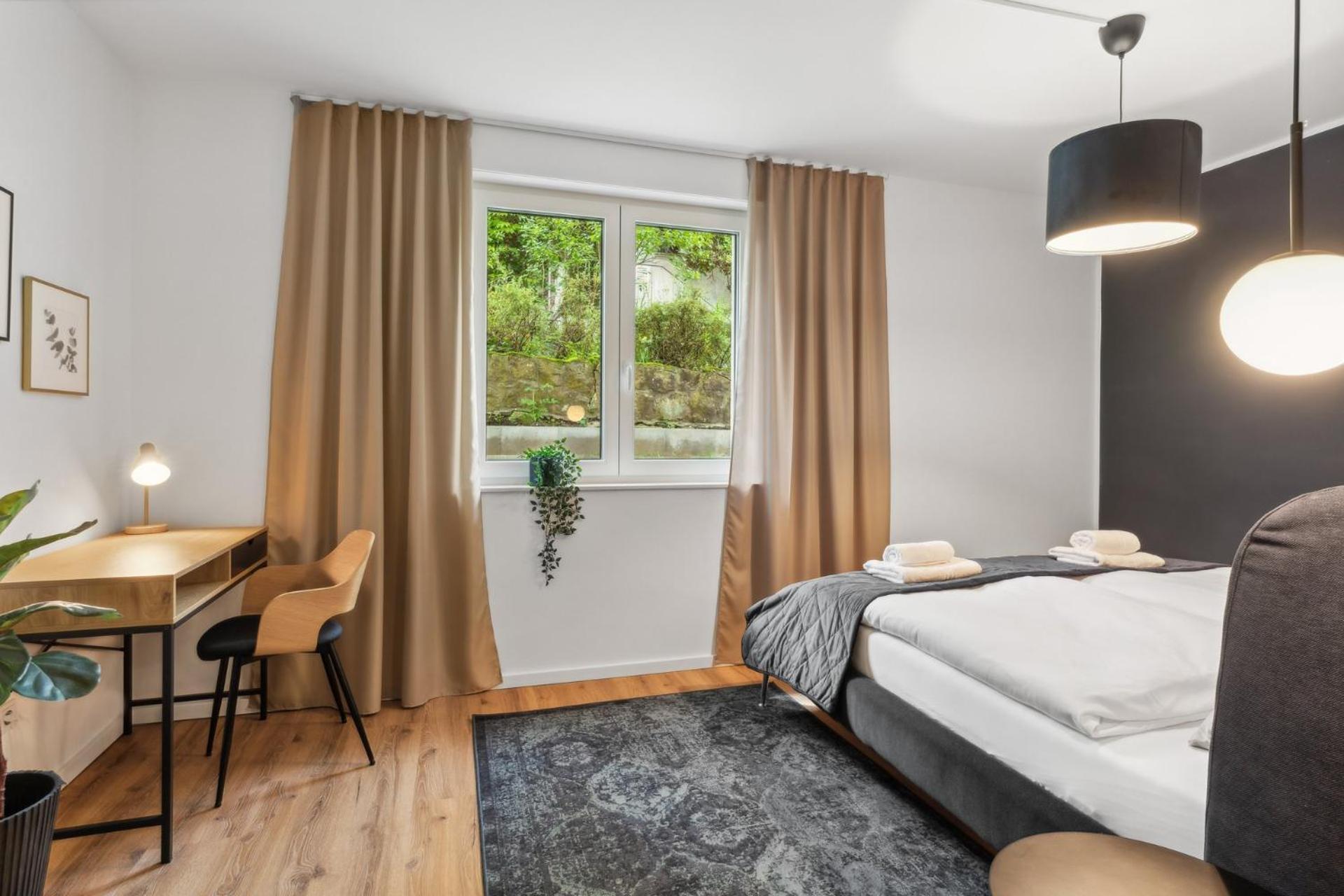 Zwei Apartments Fuer Bis Zu 8 Personen Zentral, Modern, Mit Terrasse & Balkon Bielefeld Luaran gambar